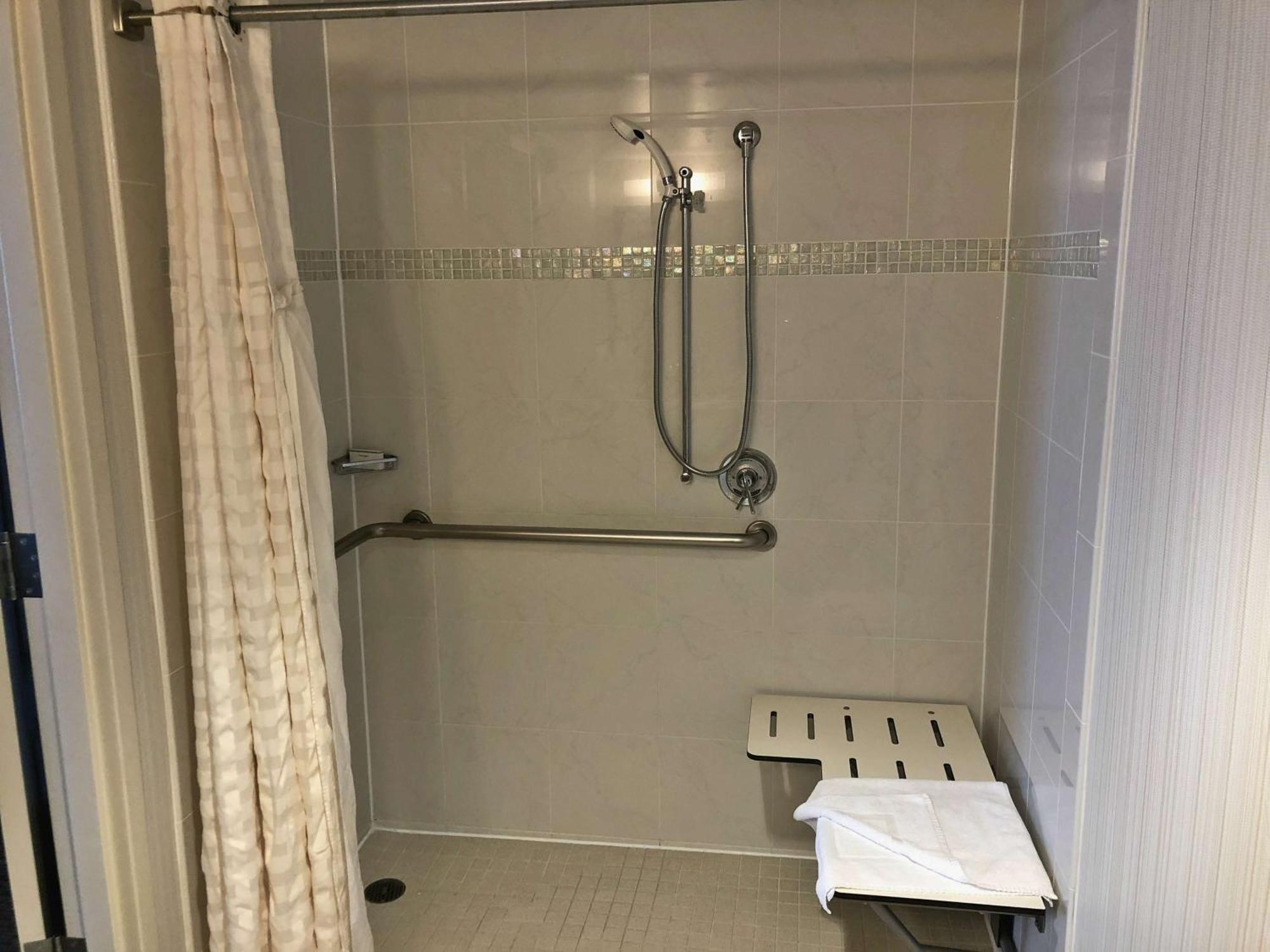 Suite Two Double Beds Roll Shower Mobility Access or Non-Smoking