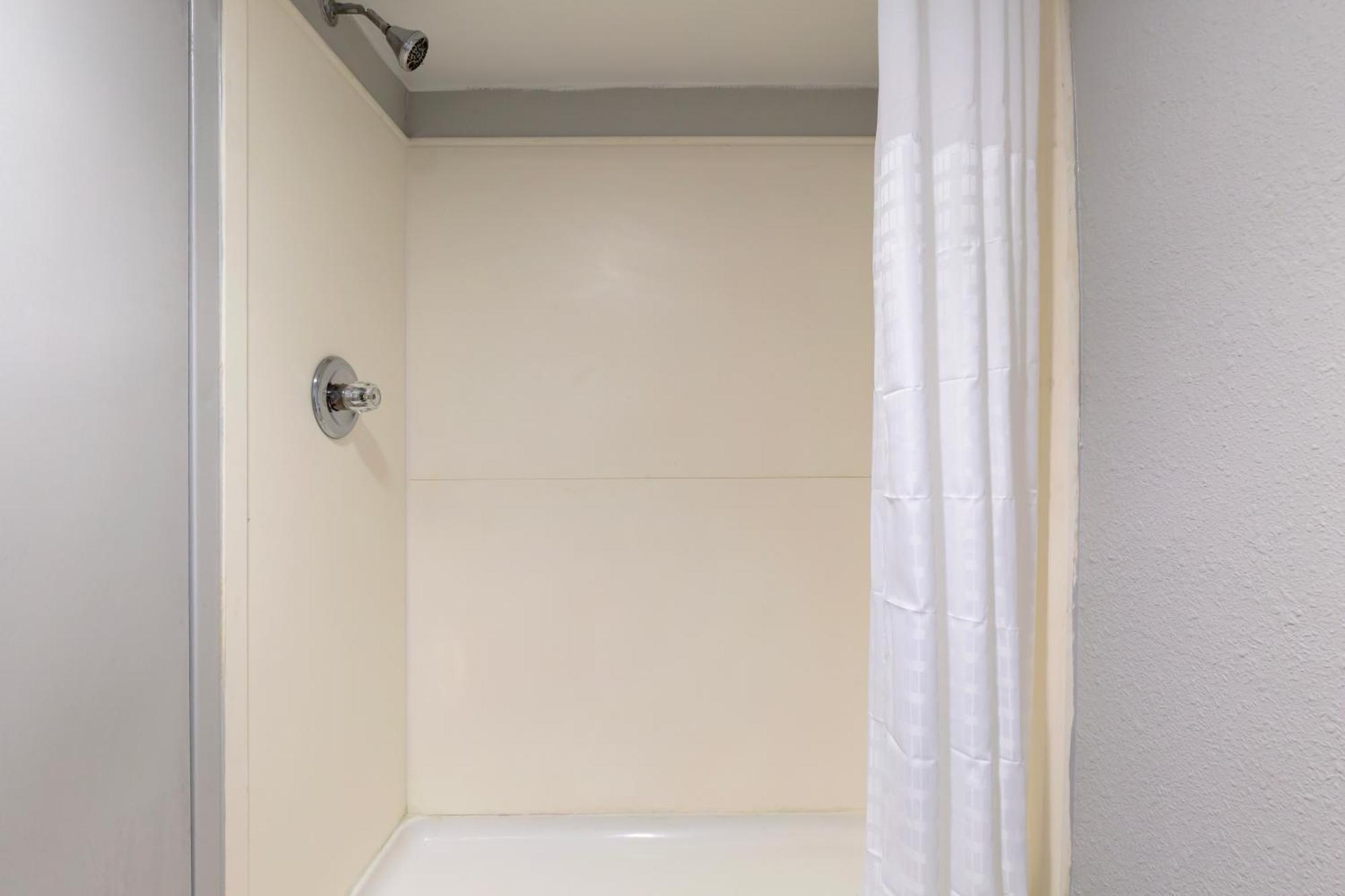 Suite Two Double Beds Non-Smoking