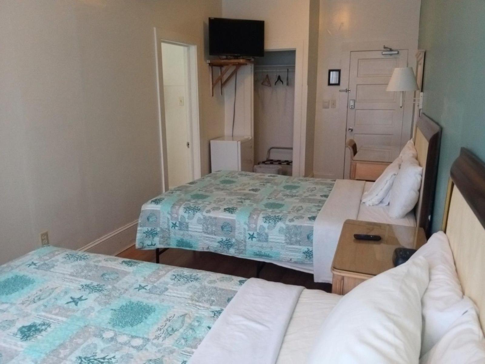 Deluxe Queen Room