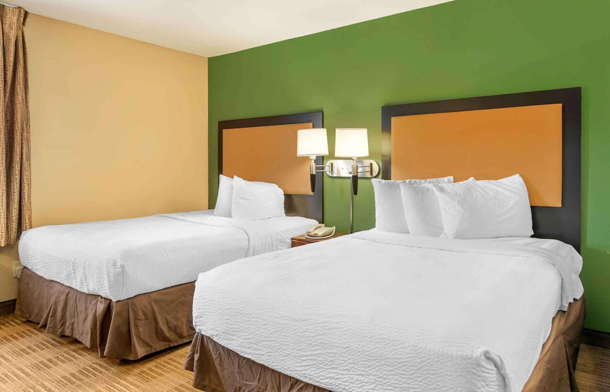 2 Full Beds | Non-Smoking Kitchen