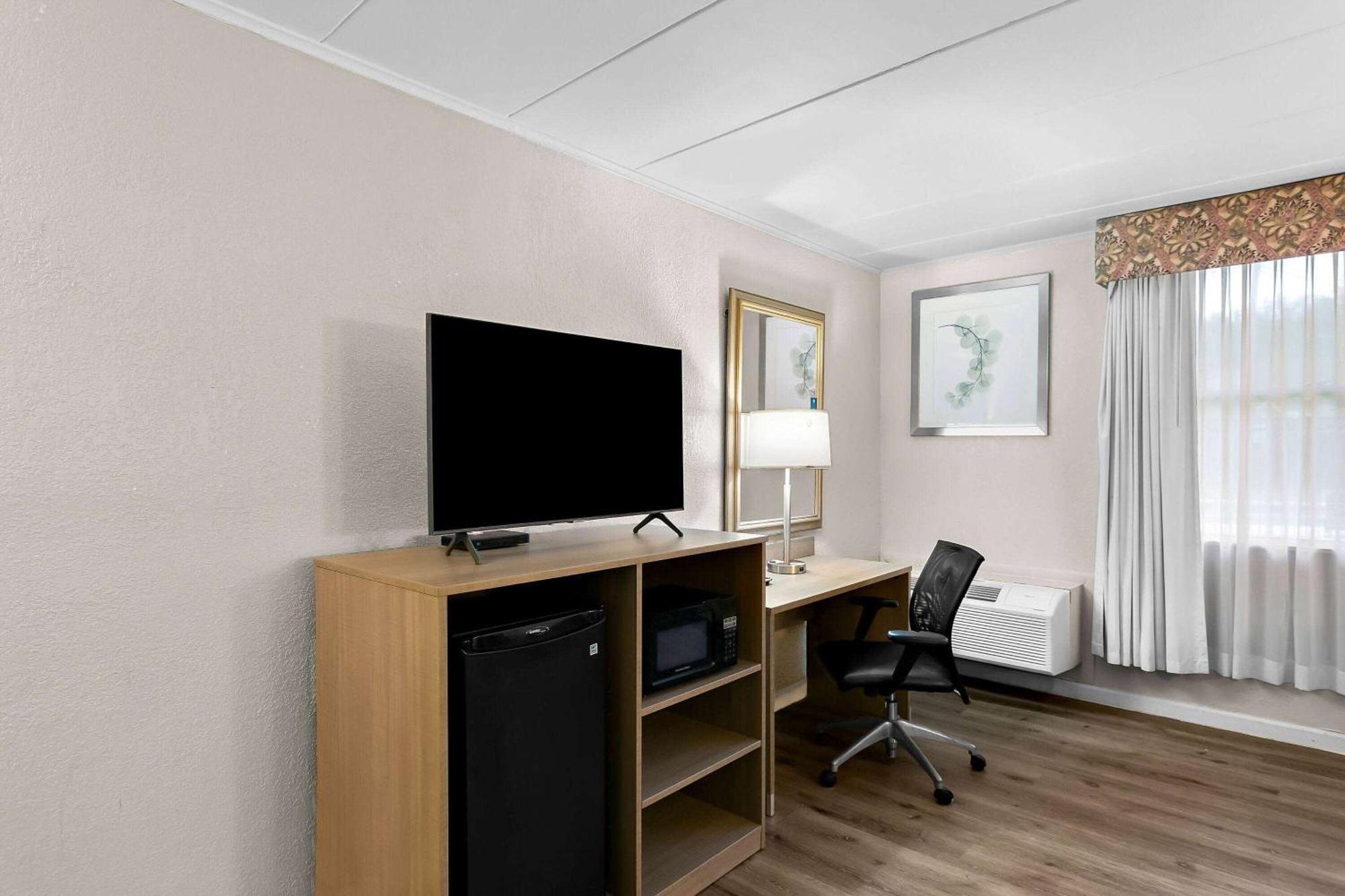 Double Room Two Double Beds Non-Smoking