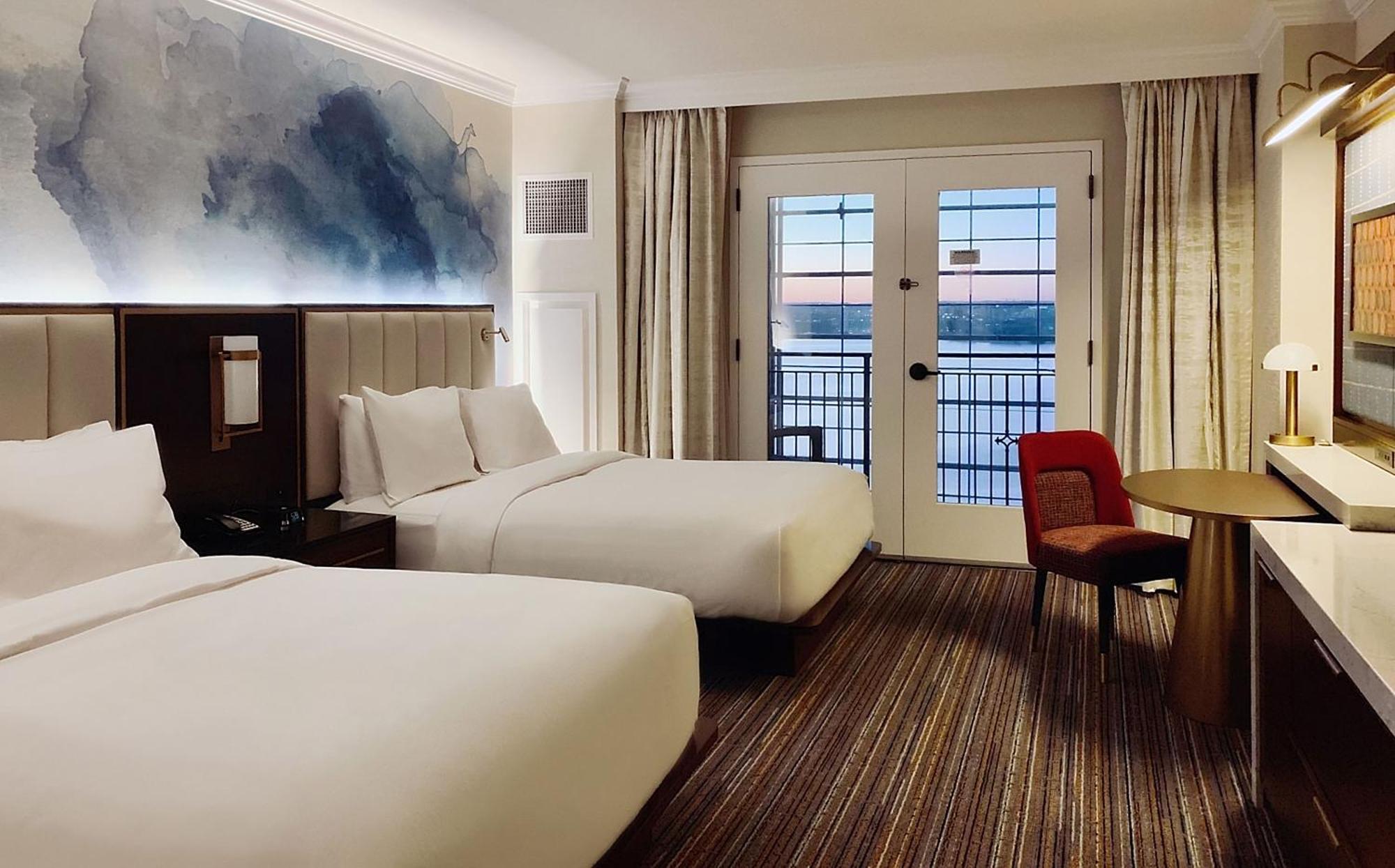Deluxe King or Queen Room