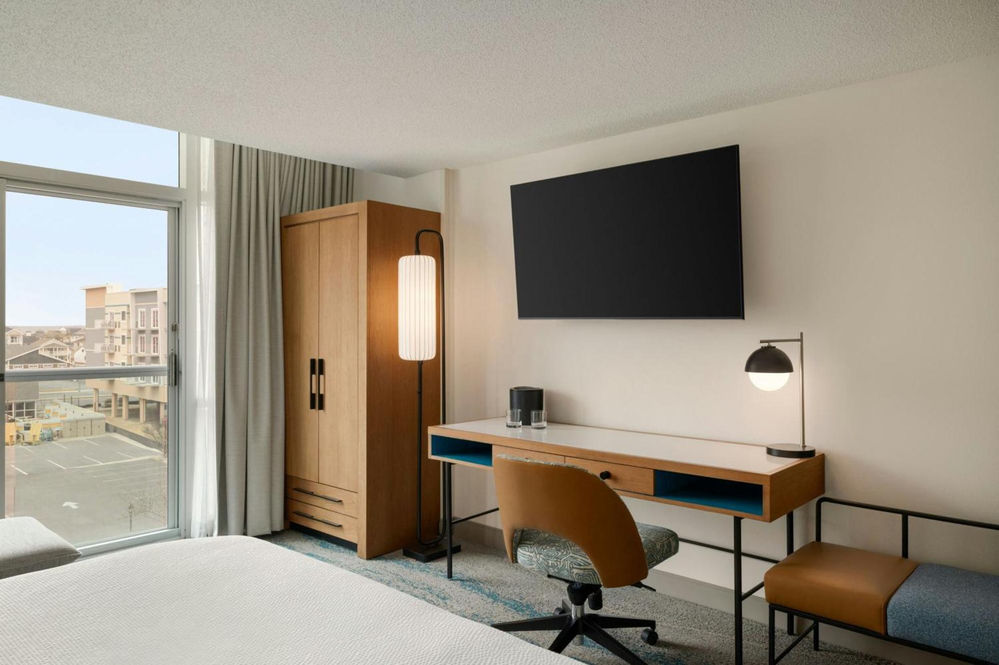 King Room City View Sofa Bed Balcony