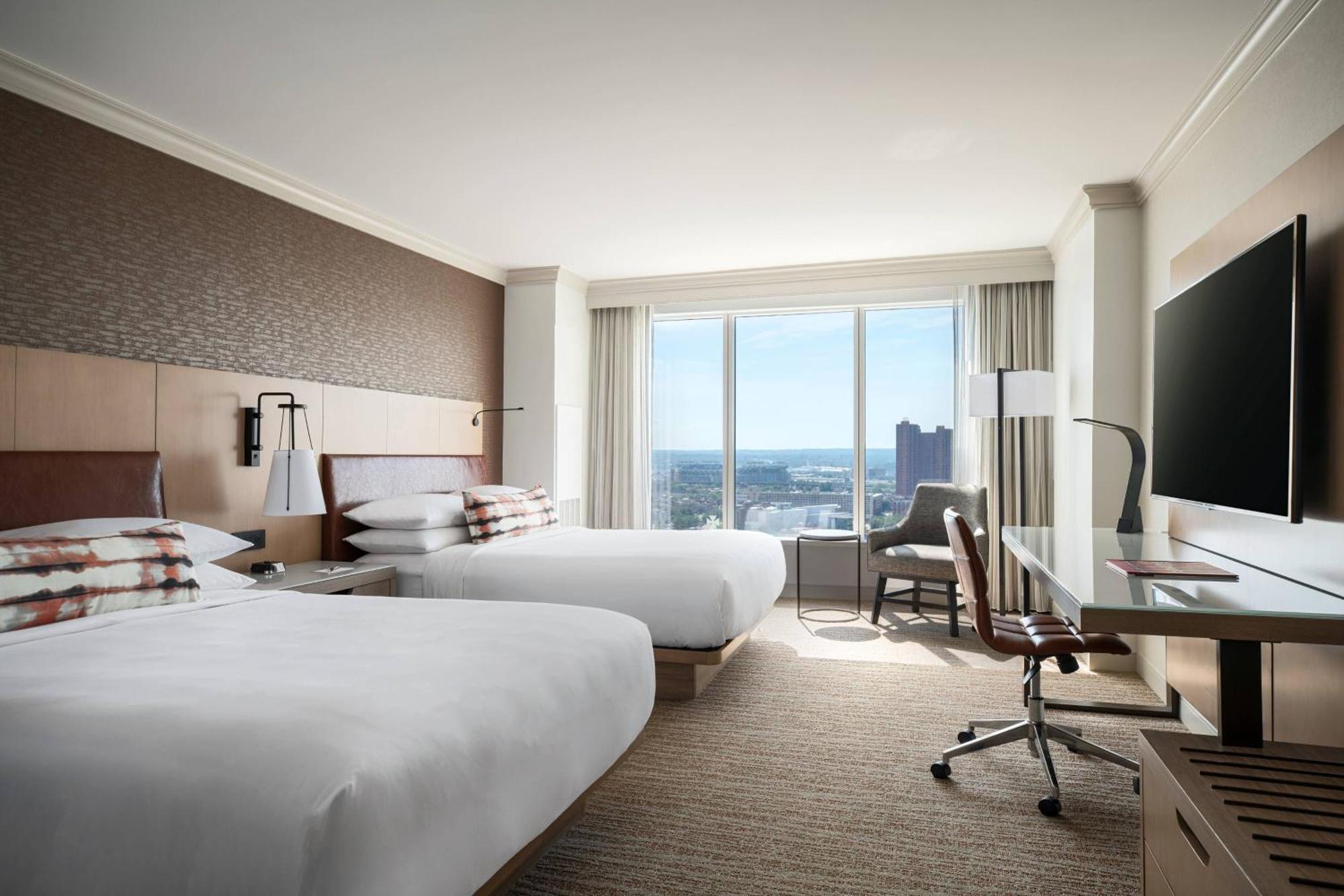 Queen Room Two Queen Beds Harbour View