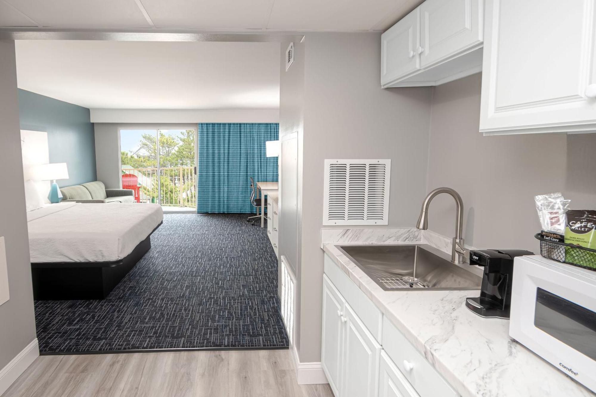 Standard King Room
