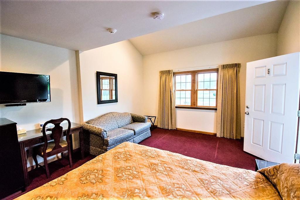Double Room Two Double Beds Sofa