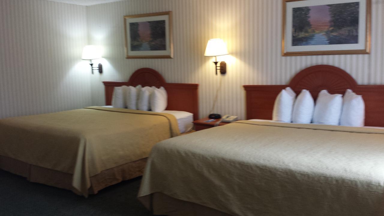 Double Room Two Double Beds Smoking