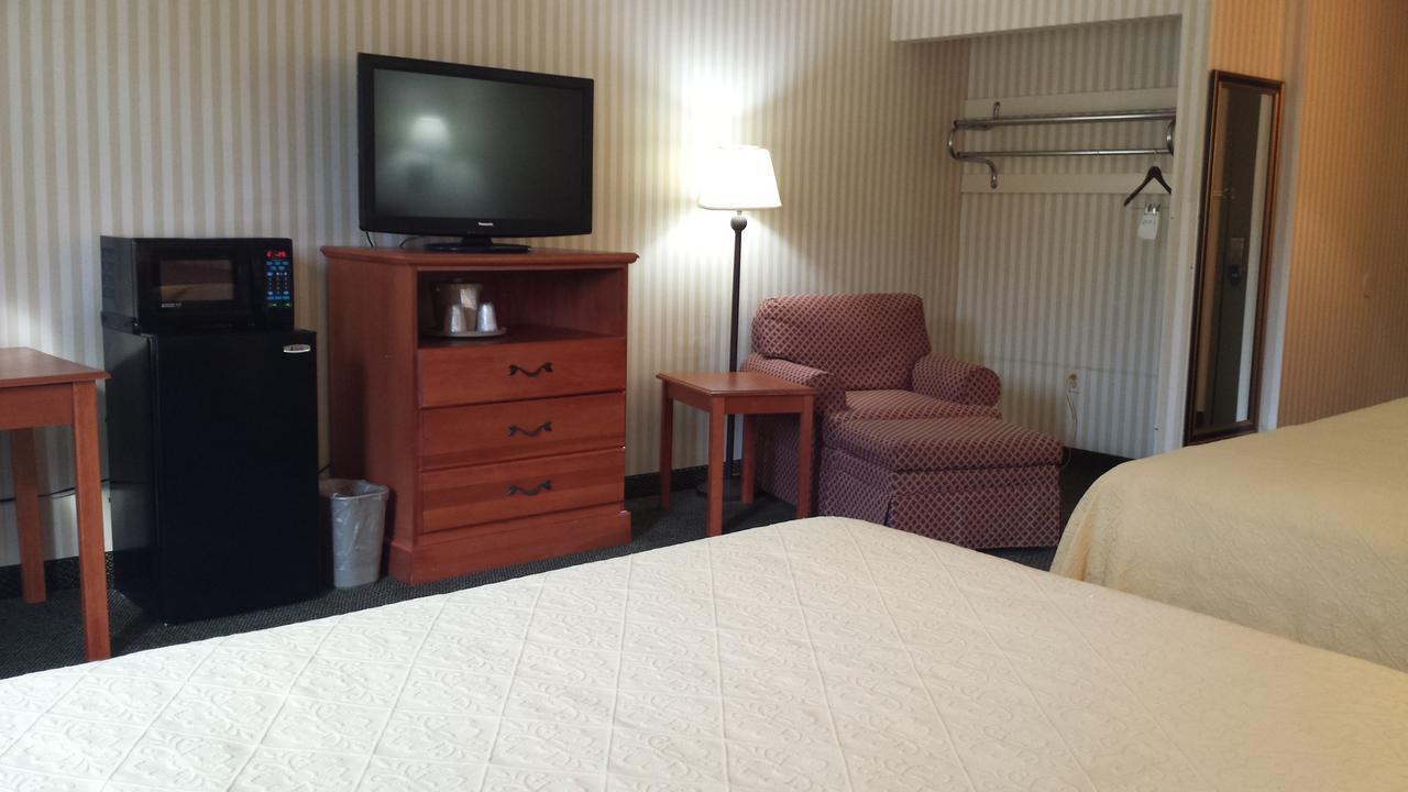 Double Room Two Double Beds Smoking