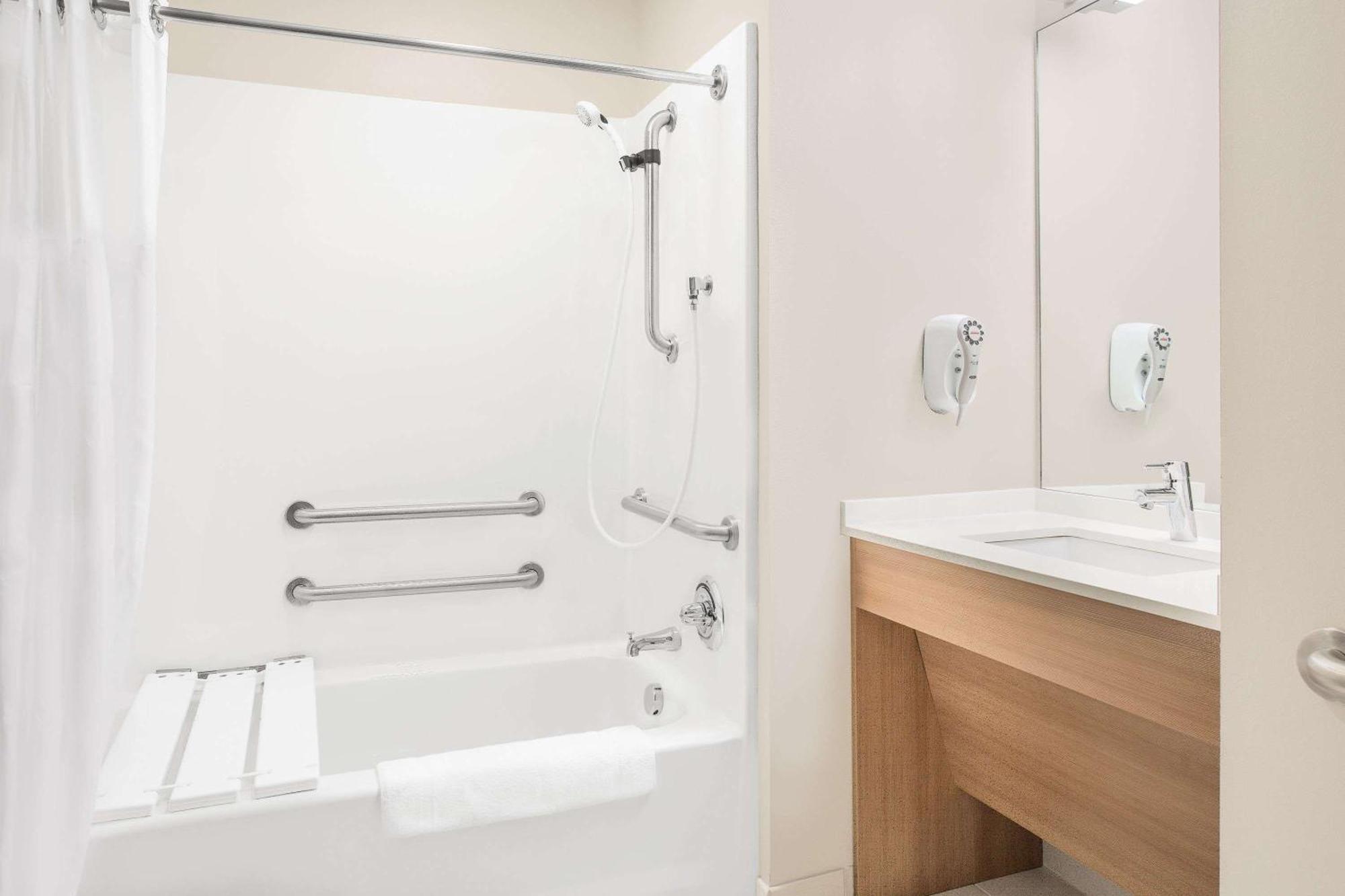 King Studio Suite Accessible or Non-Smoking
