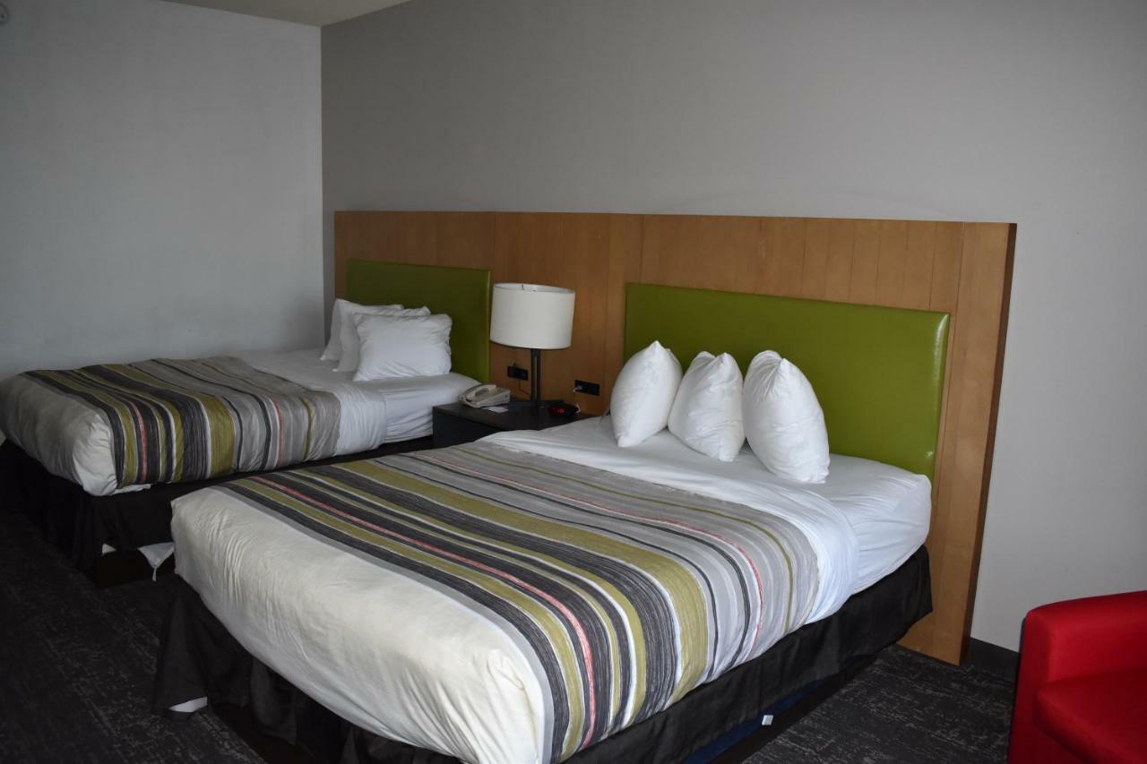 Queen Room Two Queen Beds Disability Access or Non-Smoking