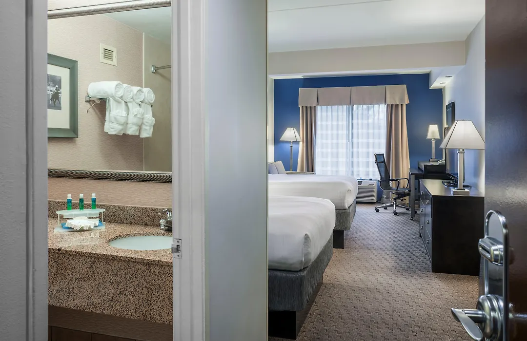 Holiday Inn Express & Suites Laurel Lakes By Ihg-1