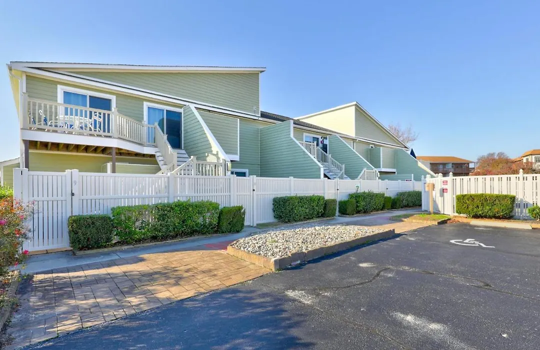 Lighthouse Point Villas-1