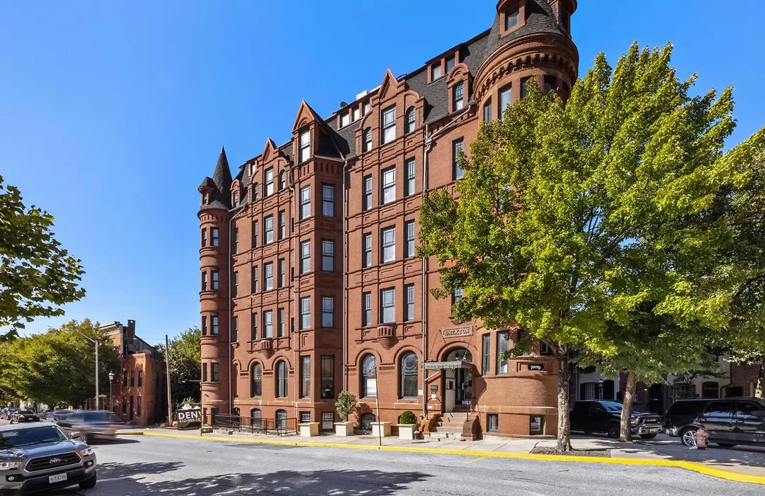 Brexton Hotel-1