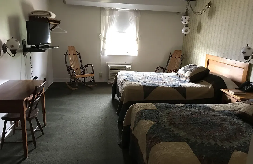 Casselman Inn-1