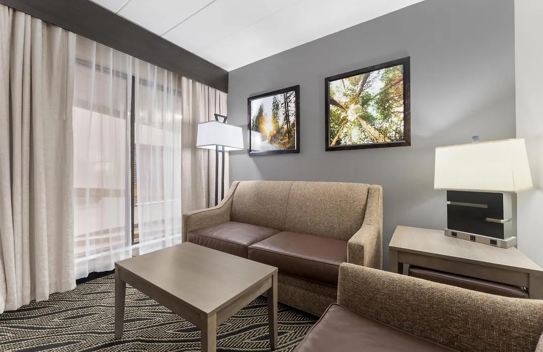 Best Western Braddock Inn-1