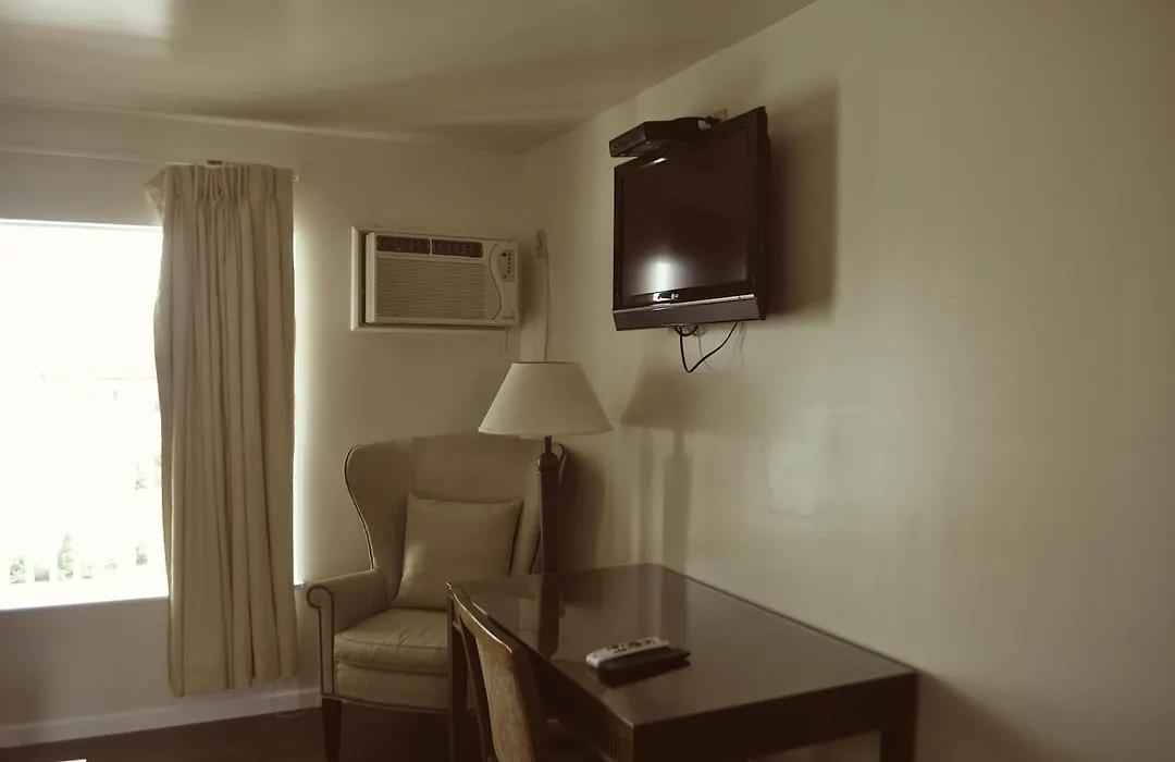Spindrift Motel-1