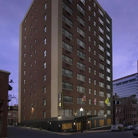 Comfort Inn & Suites Baltimore-3
