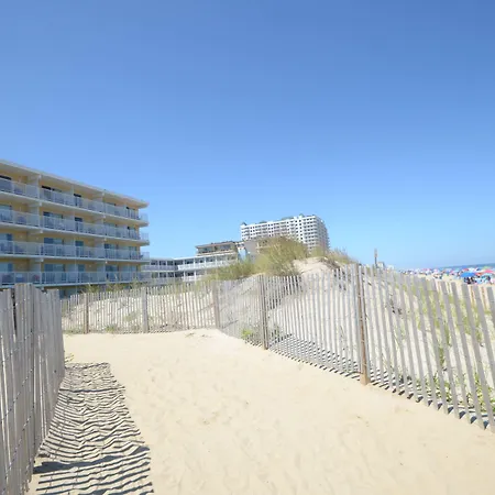 Sealoft Oceanfront Hotel-3