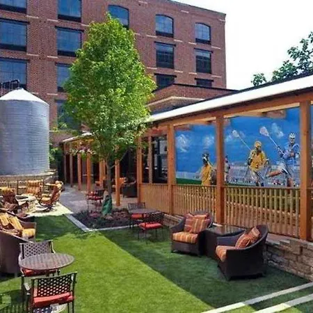 Inn & Suites Baltimore Downtown/Inner Harbor-3