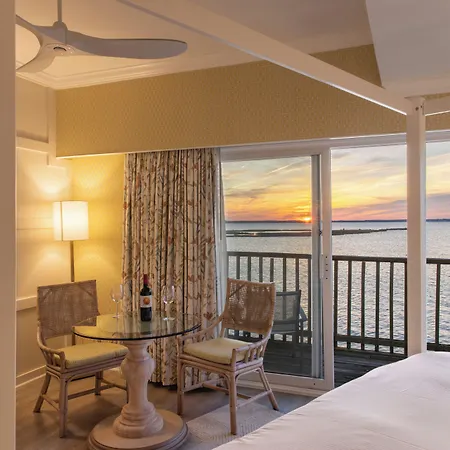Lighthouse Club Hotel-3